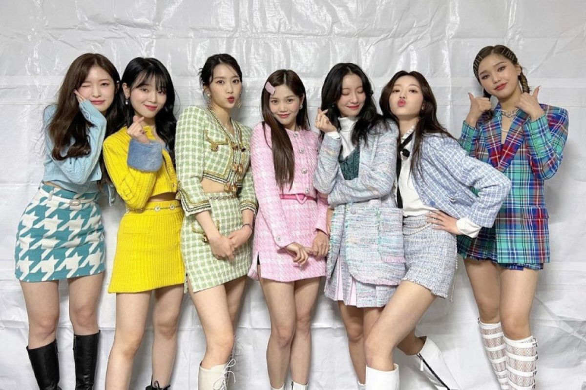 Oh My Girl bersiap kembali ke dunia hiburan