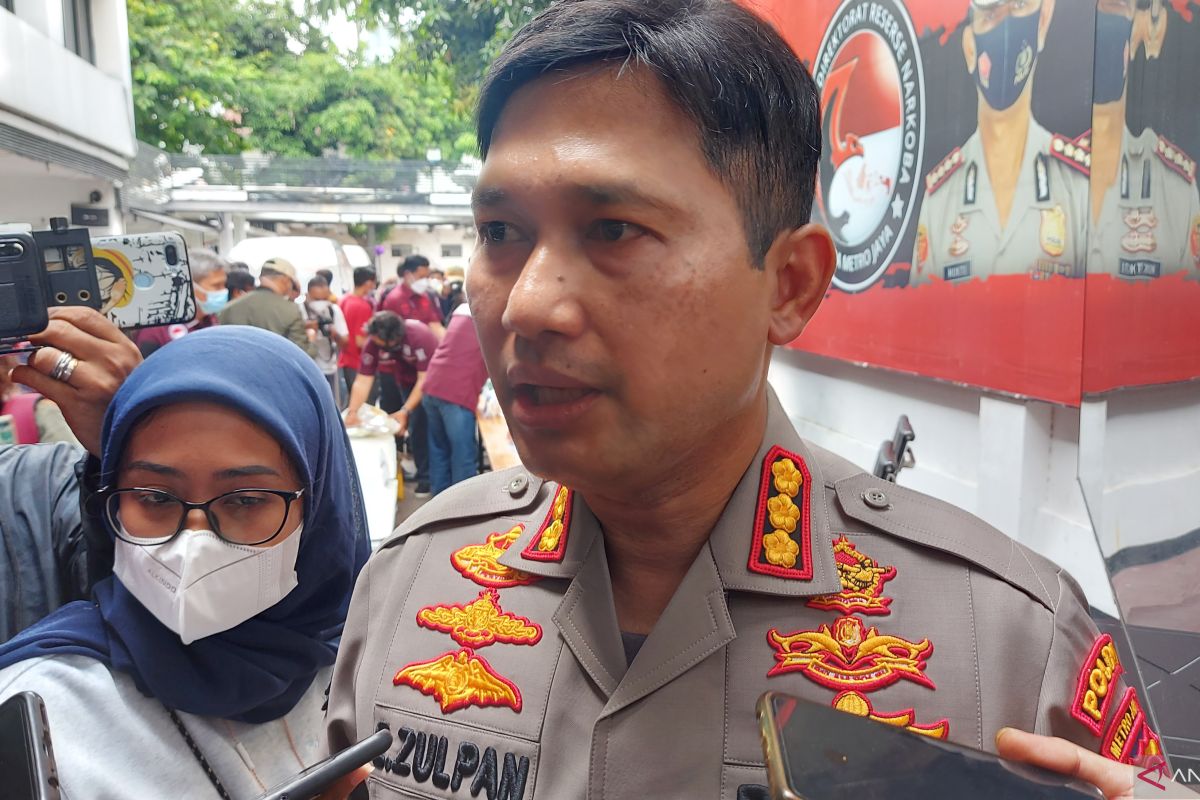 Polisi selidiki peluru nyasar kenai pemuda di Kramat Jati Jakarta