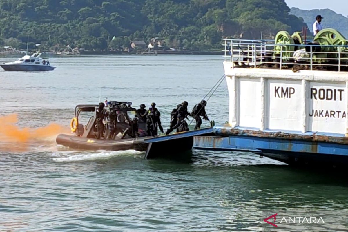 Kapolda NTB mengapresiasi simulasi aparat gabungan bebaskan kapal sandera