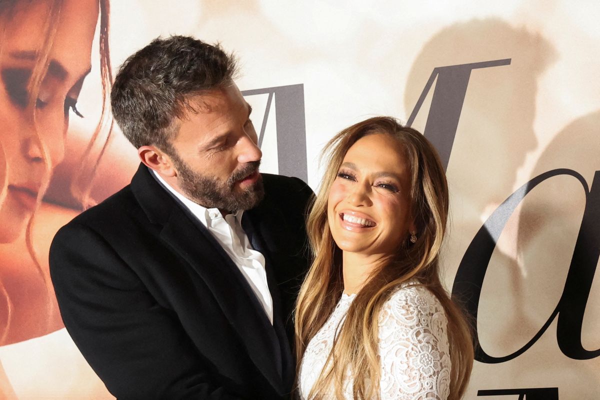 Jennifer Lopez kembali tampil di komedi romantis lewat "Marry Me"