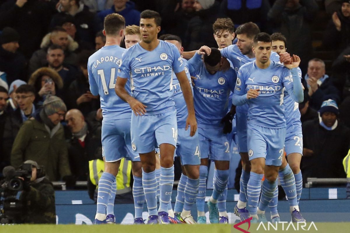 Manchester City bantai Brentford 2-0