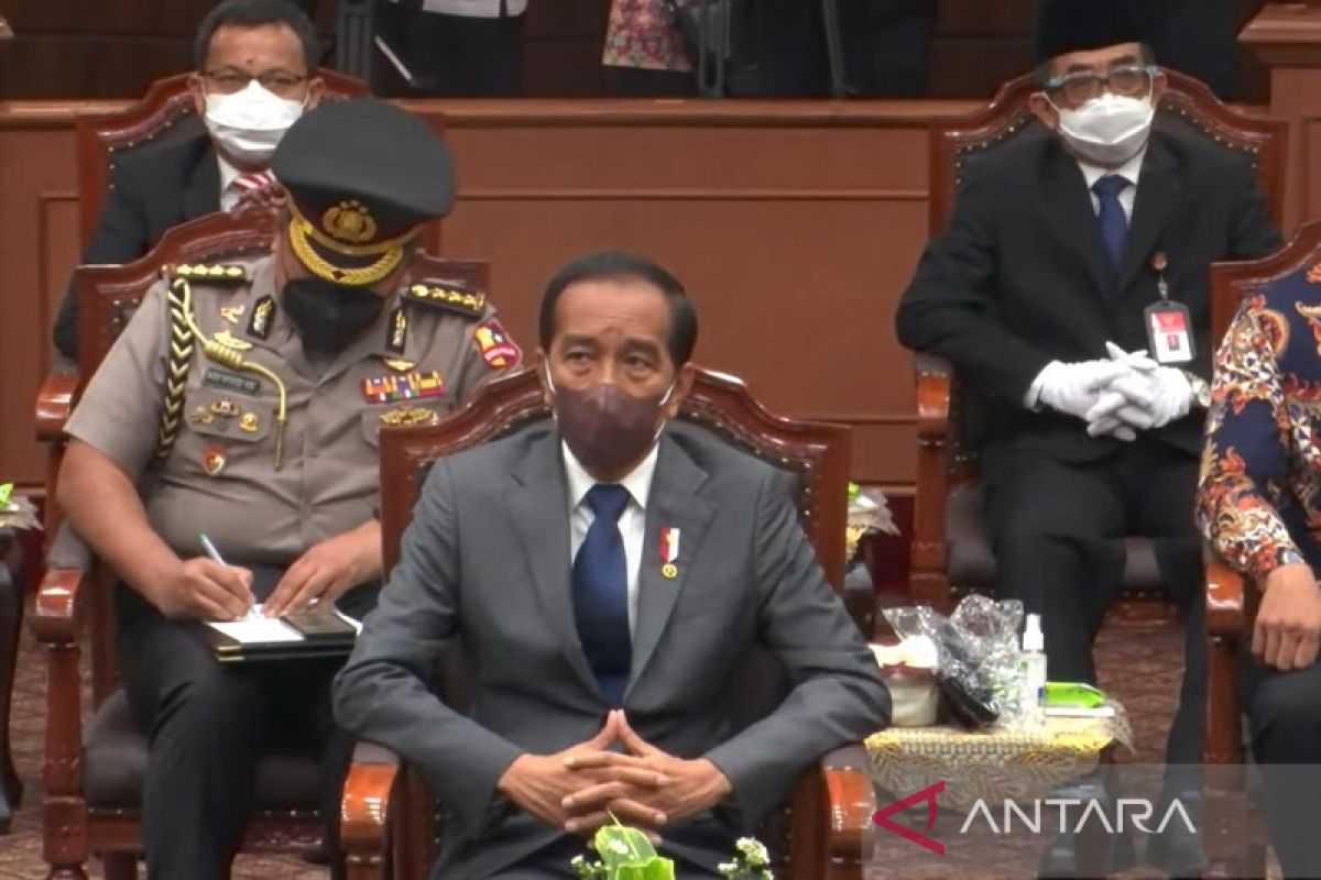 Presiden akui tak selamanya sepandangan namun selalu hormati putusan MK