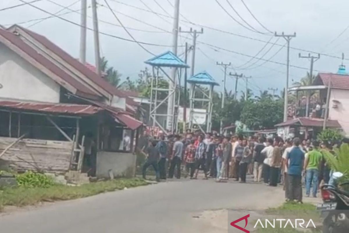 Keluarga korban pembunuhan di Jambi rusak rumah pelaku