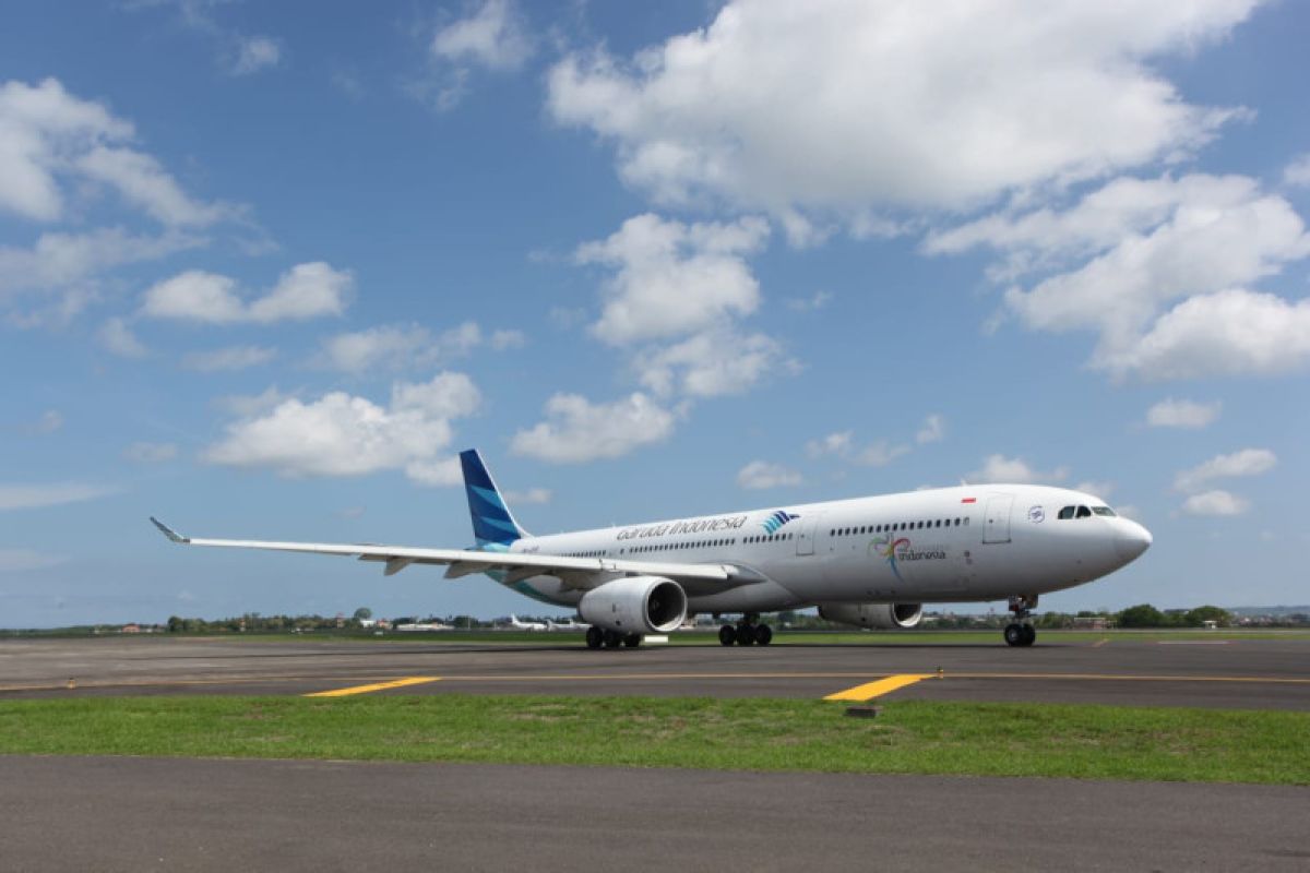 Garuda Indonesia mulai layani rute penerbangan Surabaya-Lombok