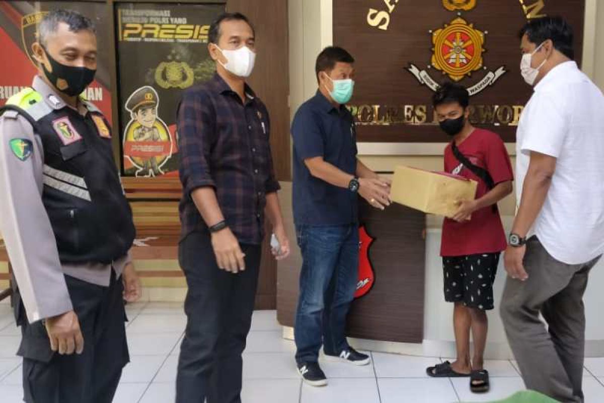 Polisi pulangkan warga Wadas setelah negatif COVID-19