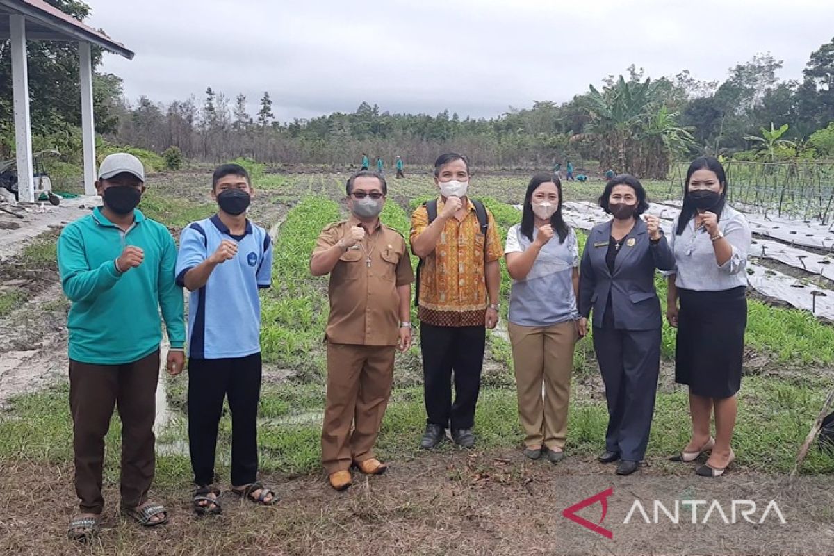 Legislator Gumas berharap siswa mendapat banyak ilmu di tempat magang