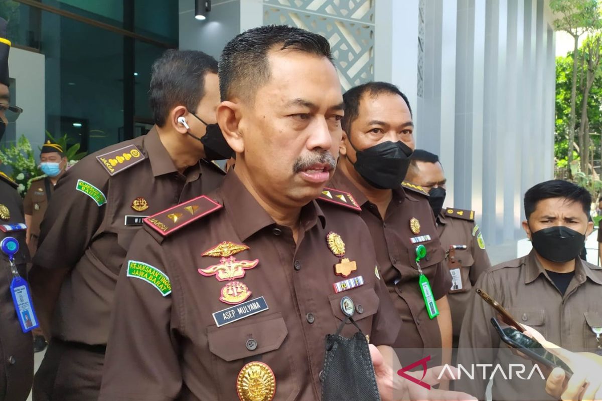 Kejati Jabar ajukan banding tetap tuntut Herry Wirawan dihukum mati