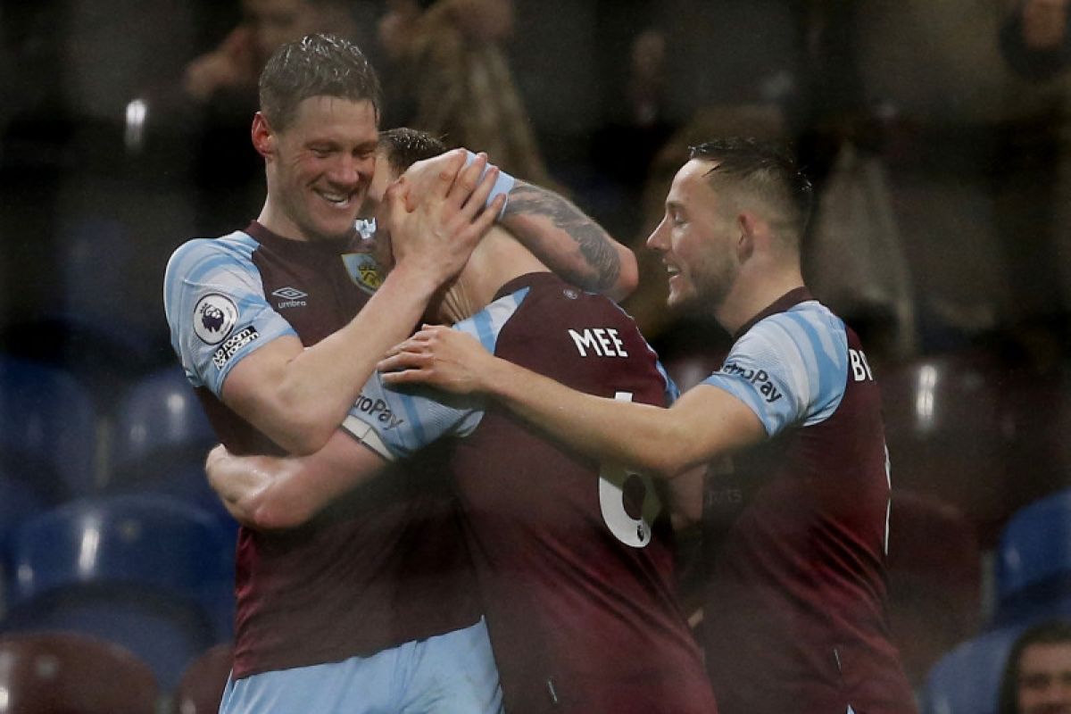 Ben Mee bawa kemenangan Burnley 1-0 atas Spurs