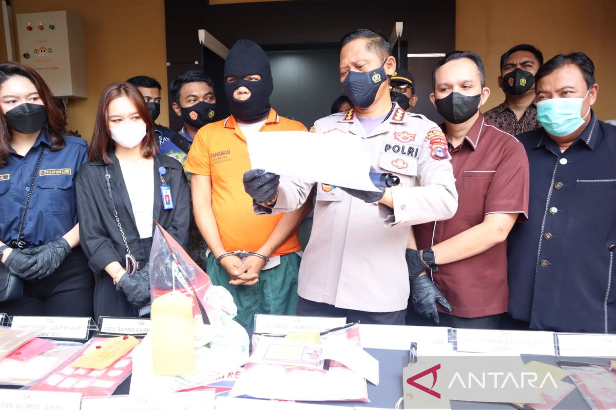 Polisi temukan satu kg sabu-sabu dalam karung pasir