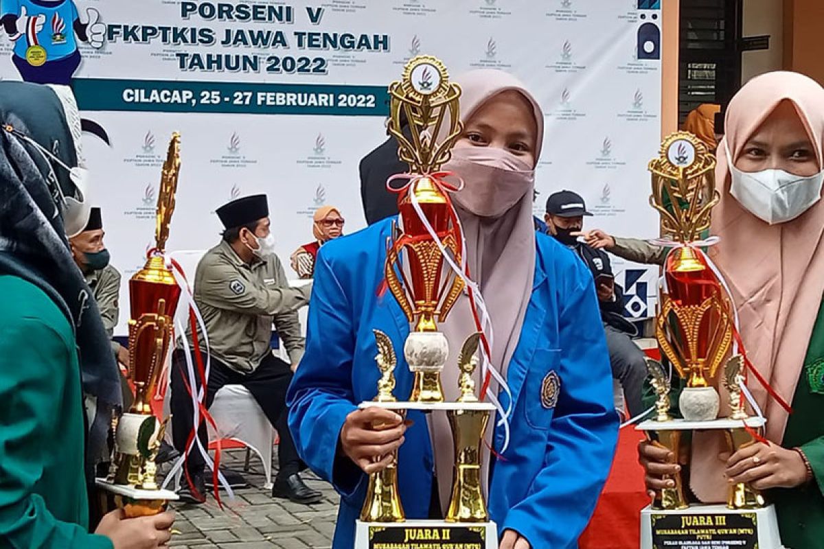 Mahasiswa FAI UMP raih juara 2 Musabaqoh Tilawatil Quran Porseni V FKPTKIS