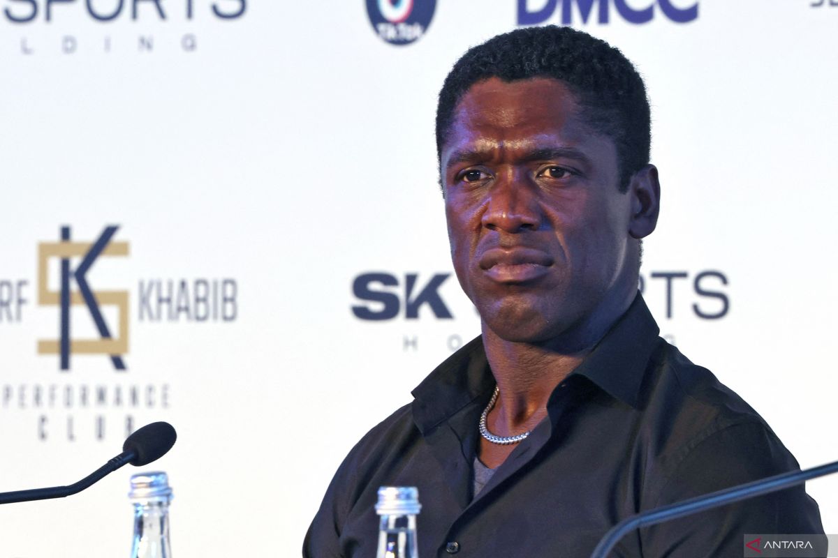 Eks pemain Timnas Belanda Clarence Seedorf resmi jadi mualaf