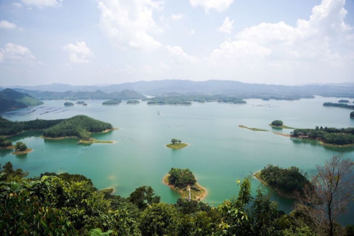 Menikmati tiruan Raja Ampat di Kampar