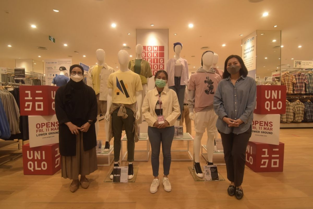 Pecinta LifeWear siap-siap serbu toko pertama UNIQLO Indonesia di Lombok