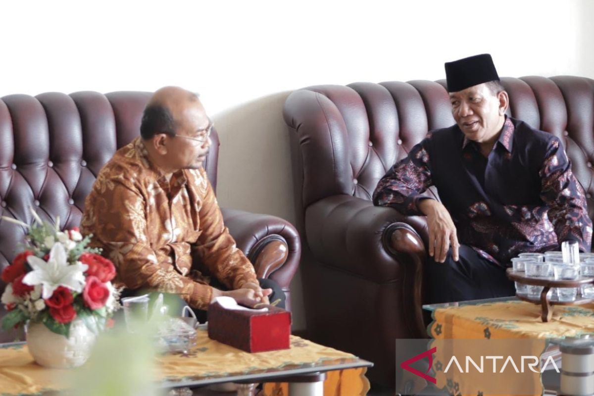 Andrinof dan Bupati Pesisir Selatan komit soal pengembangan Mandeh