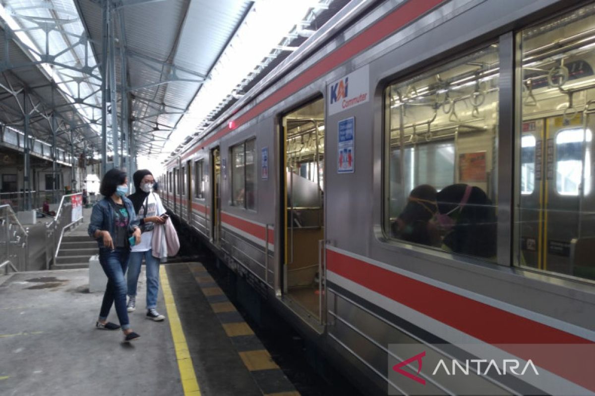 Uji coba elektrifikasi KRL di Stasiun Palur dilakukan Maret 2022