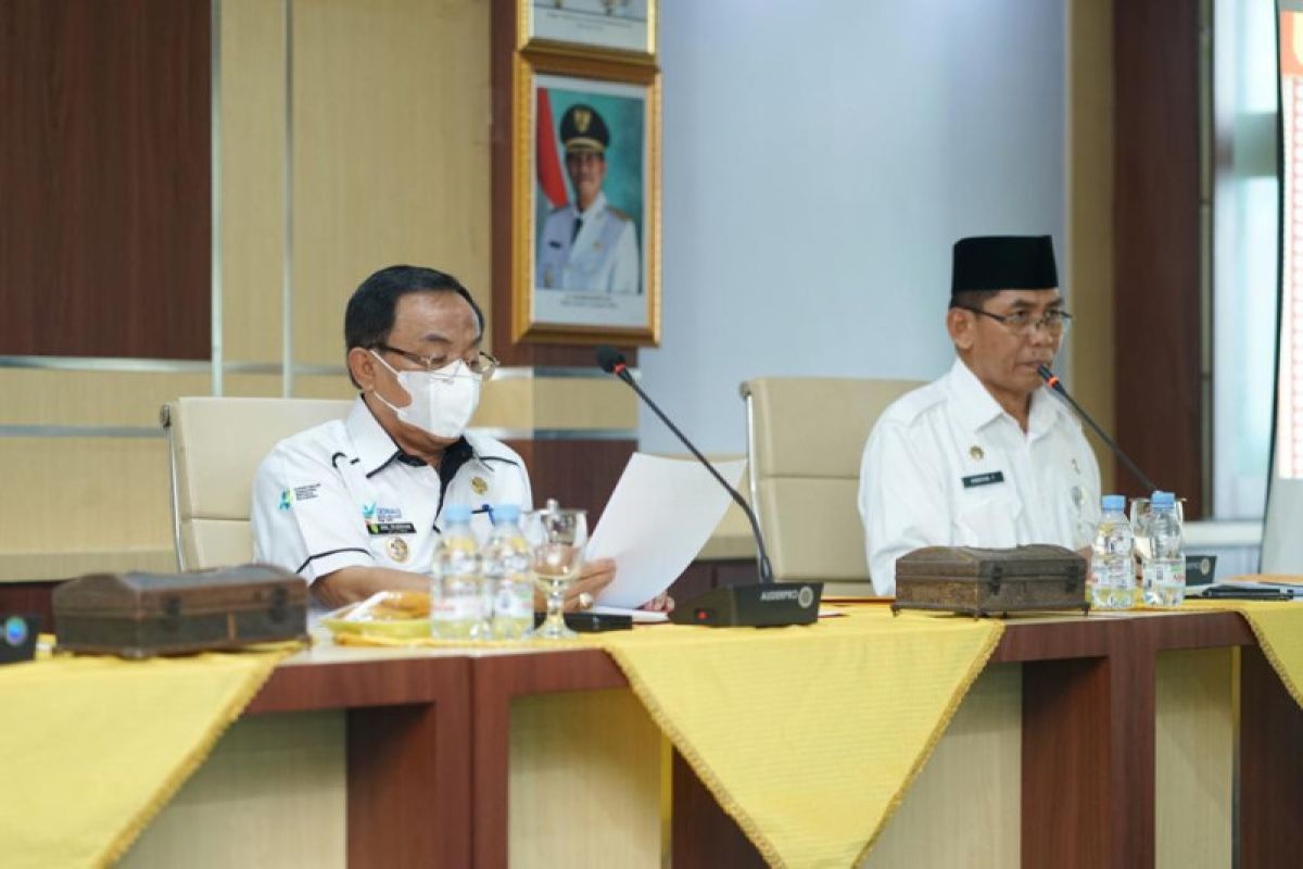 Bupati Inhil minta Disdik proses gaji guru bantu Provinsi