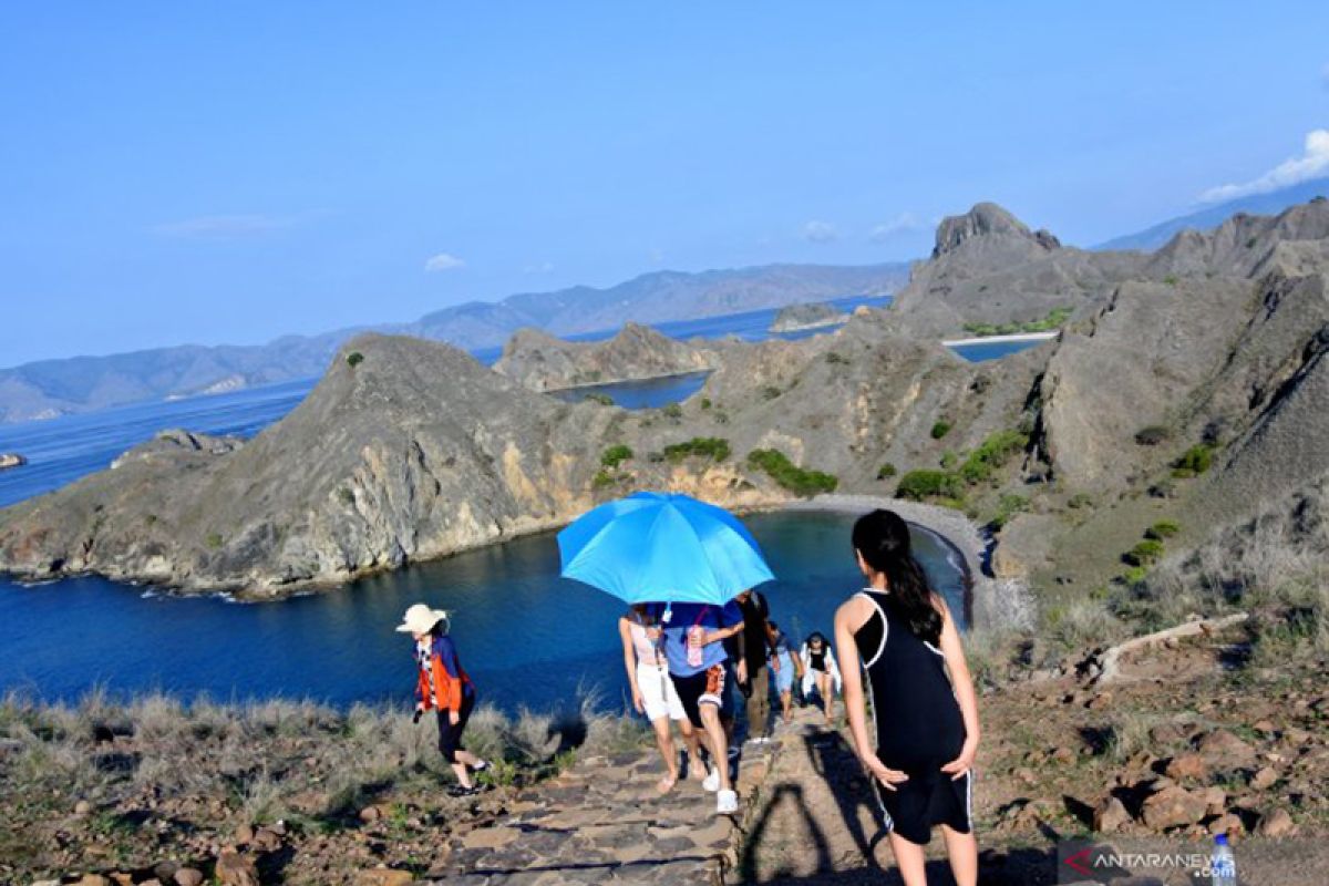 Labuan Bajo optimistic receiving 100-200 visitors daily