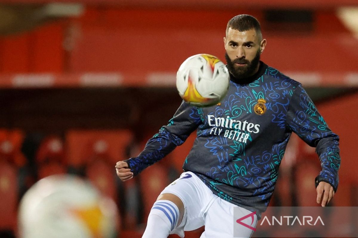 Cedera paha Karim Benzema dipaksa menepi dari El Clasico