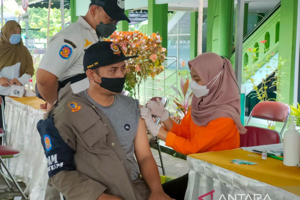 Yogyakarta membuka gerai vaksinasi dan tes antigen di dua posko Lebaran