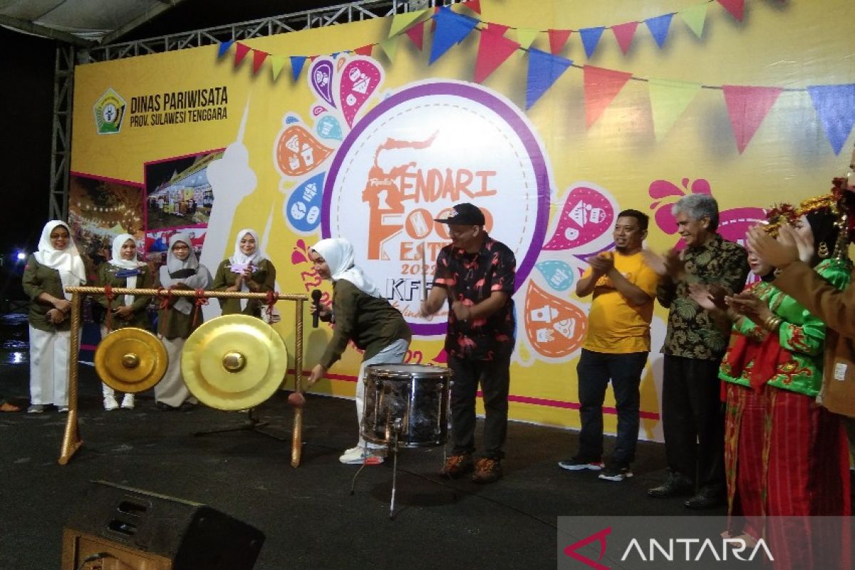 Dispar Sulawesi Tenggara bangkitkan UMKM kuliner lewat Kendari Food Festival