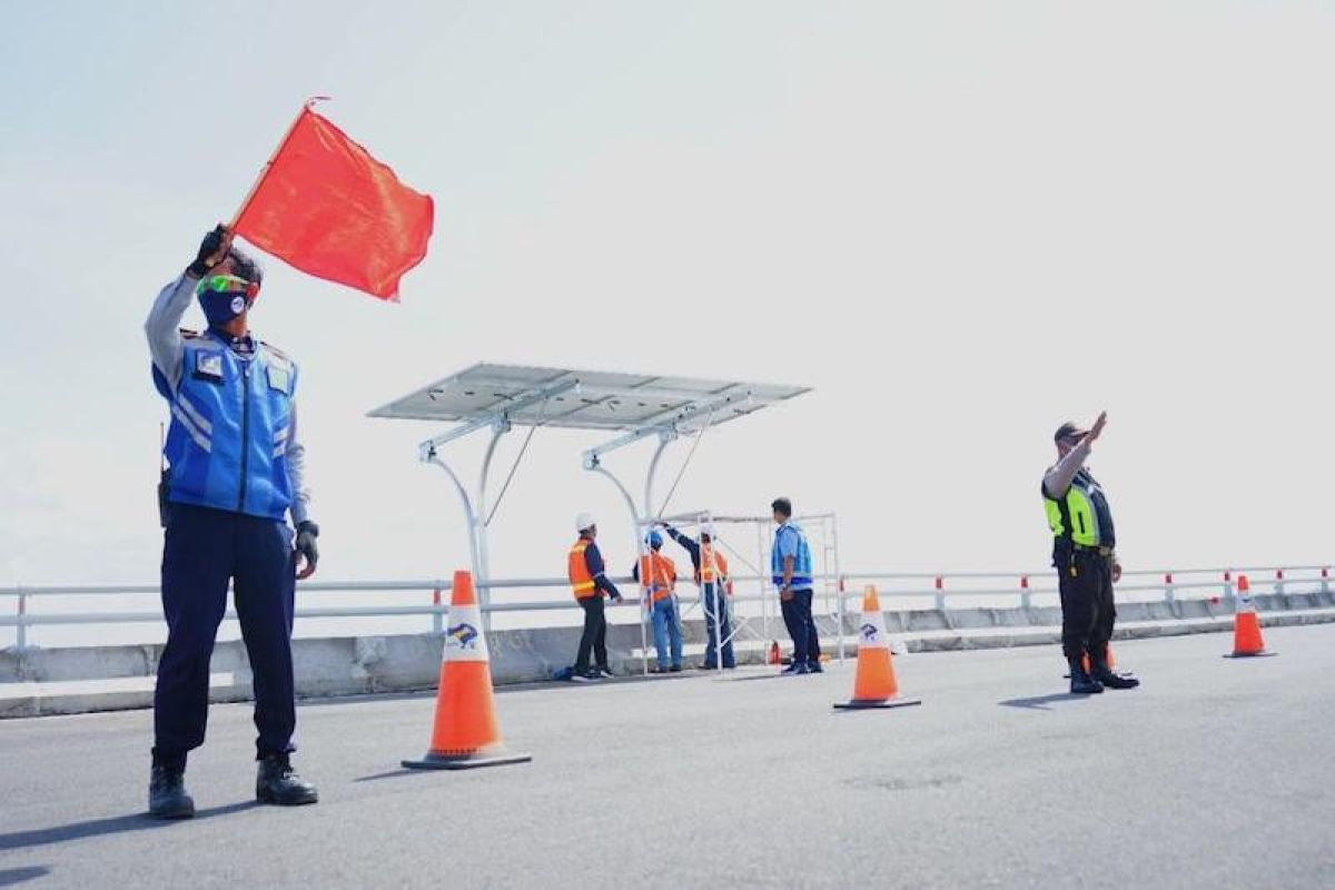 PT Bukit Asam and PT Jasa Marga will build a solar power plant along the Bali Mandara Toll Road