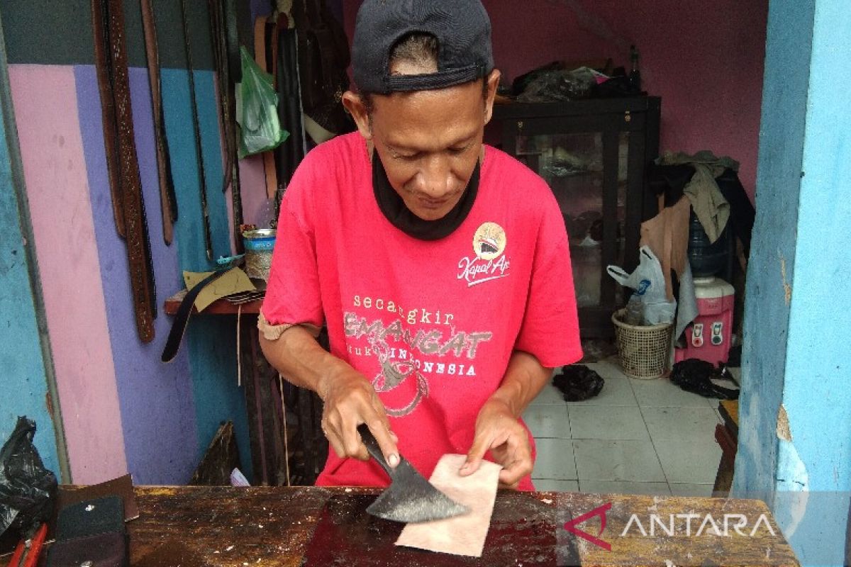 Pemkab Batang dorong pelaku UMKM manfaatkan "Blangkon Jateng"