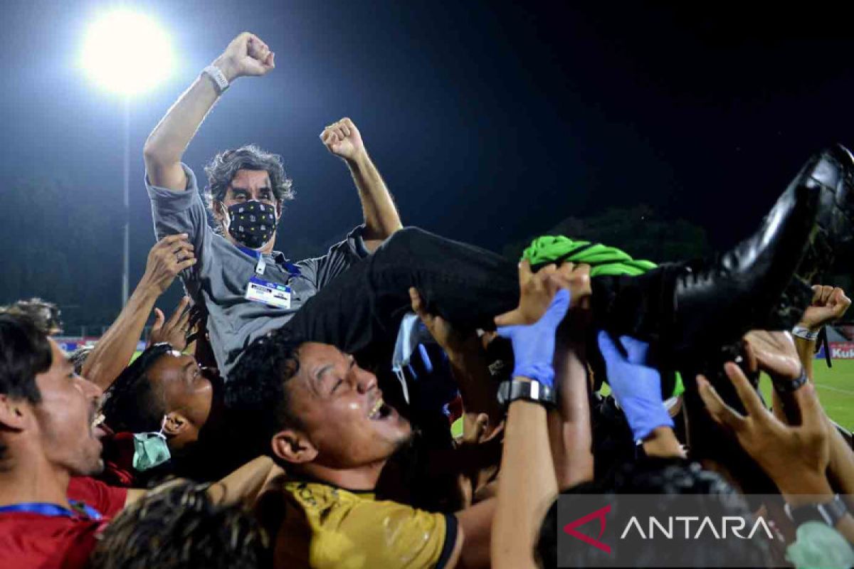 Kekalahan telak atas Persebaya 0-3 nodai pesta kemenangan Bali United