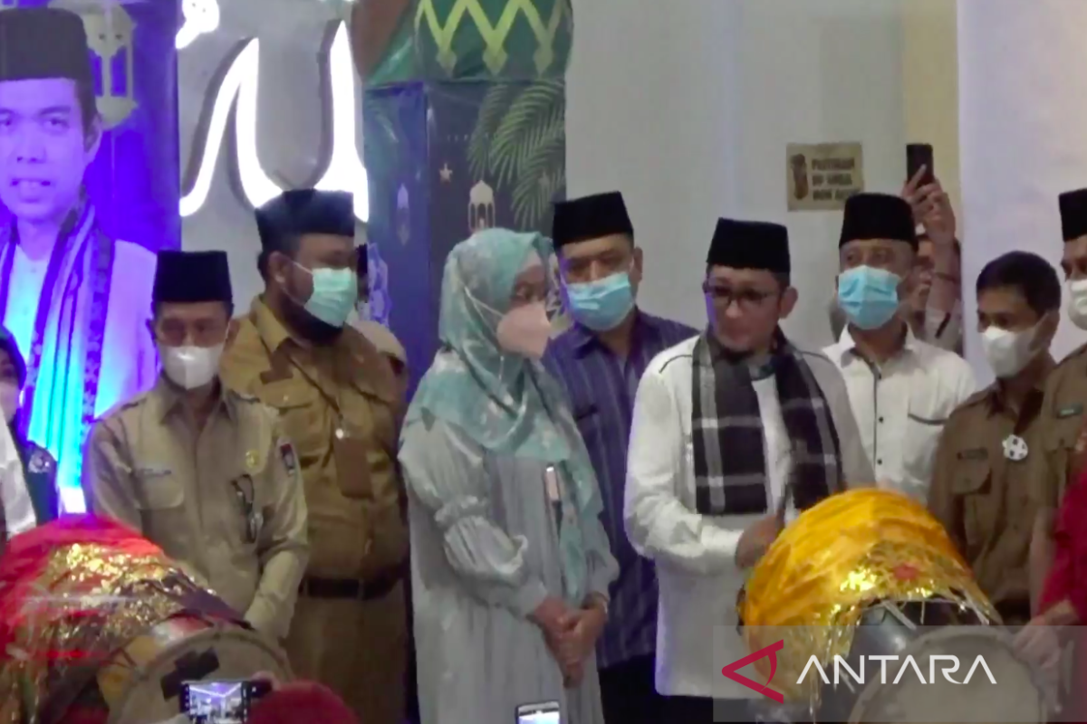 125 ribu pelajar di Padang ikuti Pesantren Ramadhan