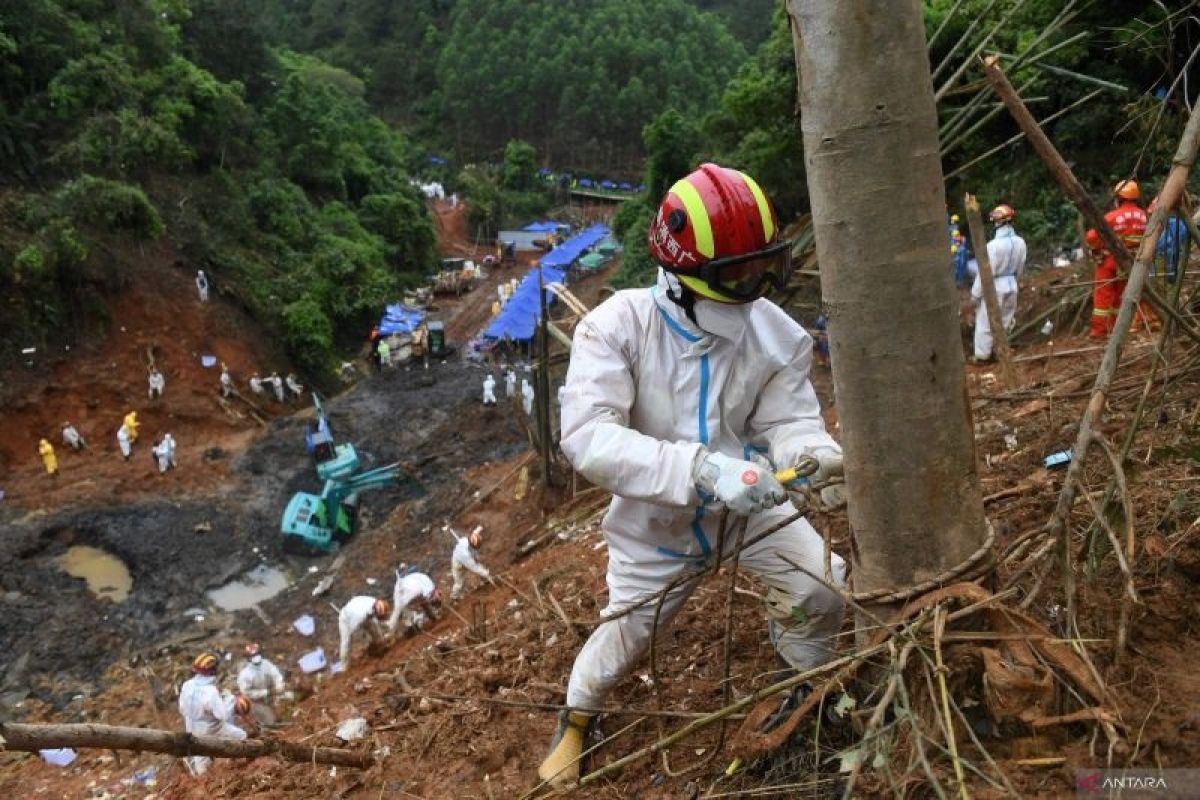 Keluarga korban pesawat yang jatuh di China dapat asuransi dan kompensasi