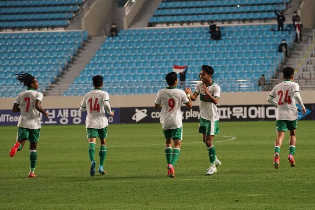 Pemain Timnas U-19 tetap berpuasa selama pemusatan latihan di Korea Selatan