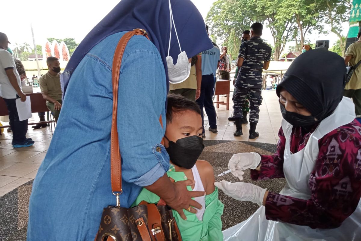 Layanan vaksinasi anak saat puasa tergantung sekolah