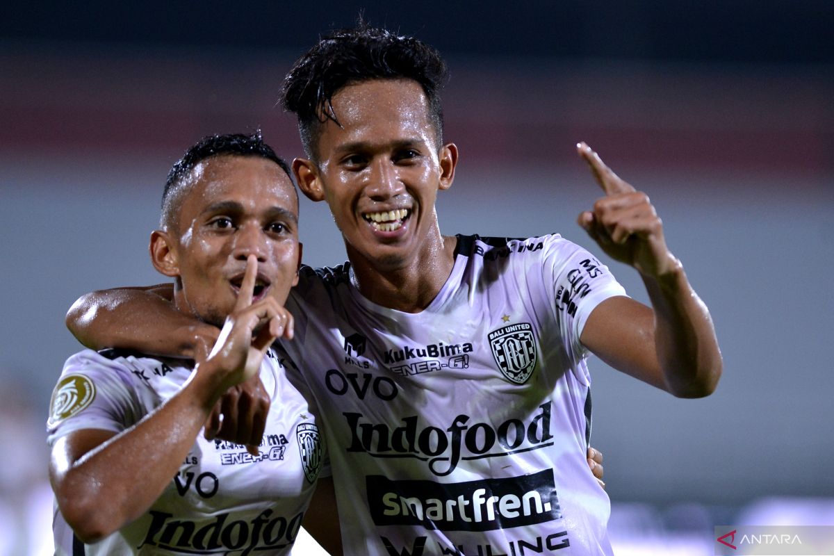 Bali United tutup kompetisi dengan menang atas Persik 3-1