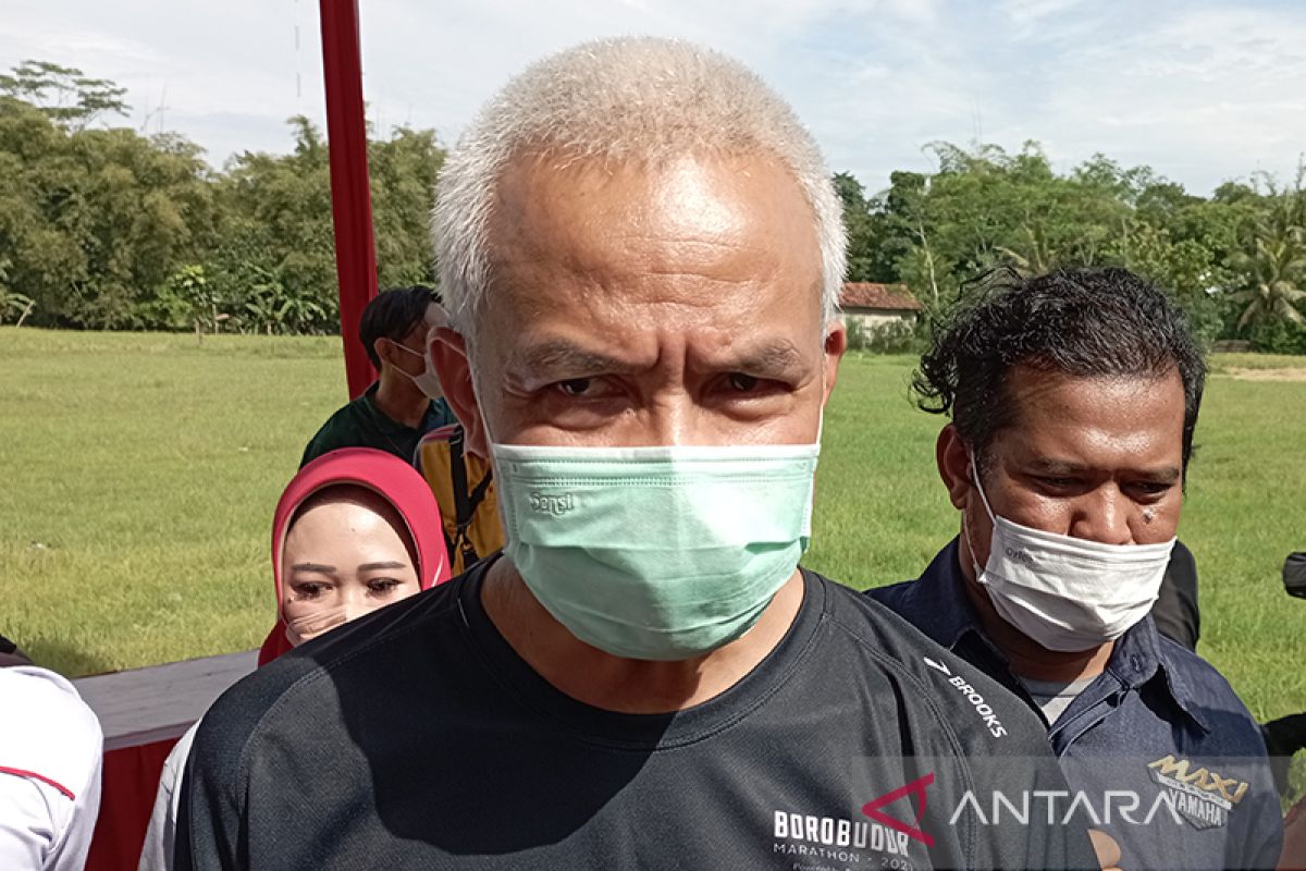 Ganjar: 900.000 kendaraan bakal masuk Jateng saat mudik lebaran 2022