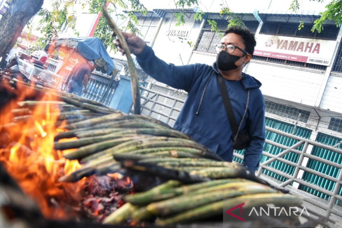 Mencicipi Pakkat, jajanan favorit saat Ramadhan khas Mandailing Natal