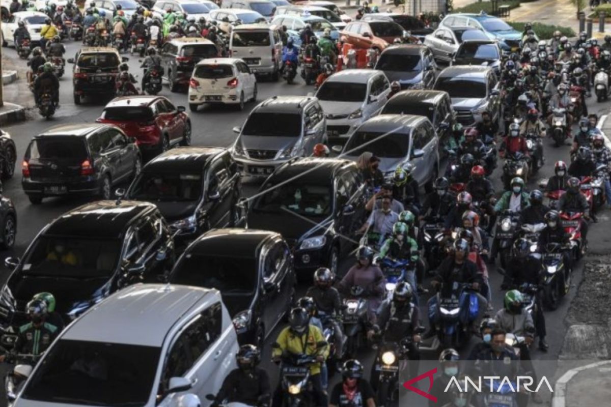 Wagub dorong warga gunakan transportasi publik guna  kurangi kemacetan