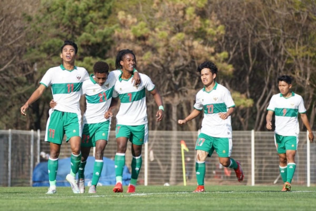 Shin senang performa timnas U-19 saat menang Pohang Steelers 2-0