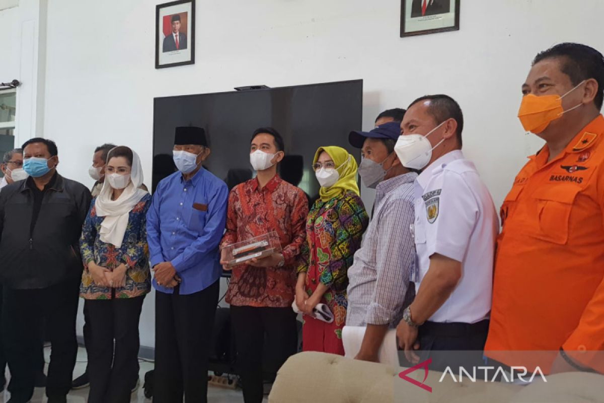 Anggota Komisi V DPR cek kesiapan pelayanan mudik di Solo