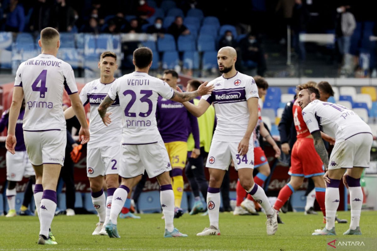 Napoli buang kesempatan ke puncak usai ditekuk 2-3 Fiorentina