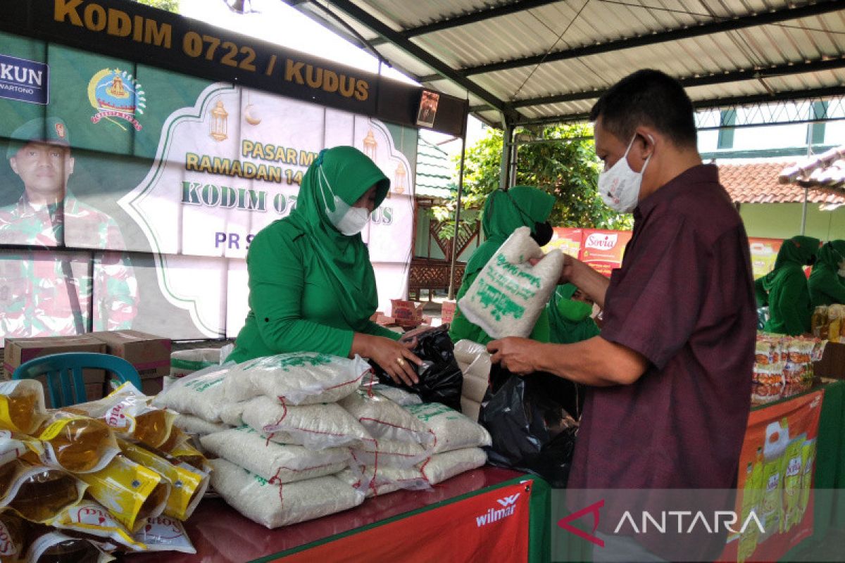 Lima komoditas pasar murah menjadi rebutan warga Kudus