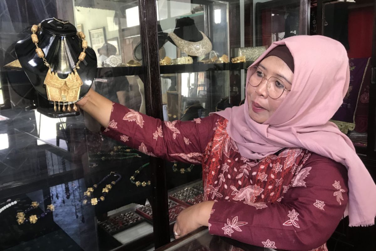 Melestarikan budaya lewat kerajinan perak Koto Gadang