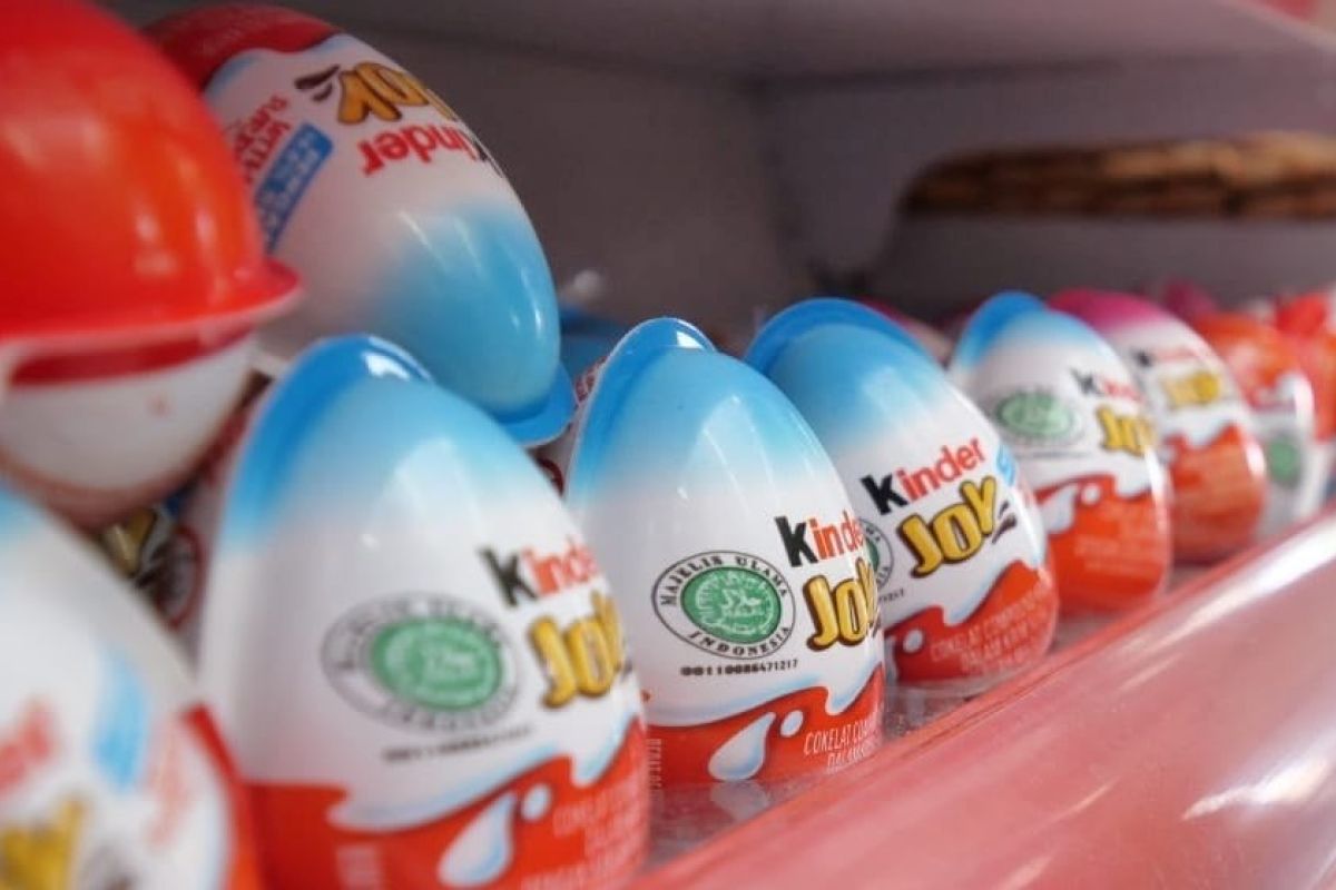 Dinas Perdagangan  Madiun minta toko tarik produk Kinder Joy