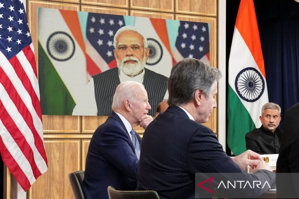 Biden: Beli lebih banyak minyak Rusia bukan  kepentingan India