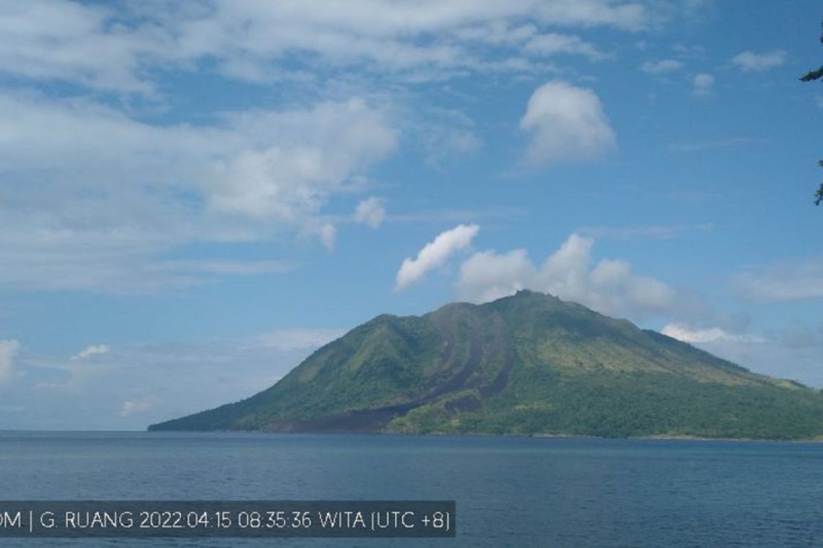 Status Gunung Ruang-Sulawesi Utara jadi waspada setelah kegempaan meningkat