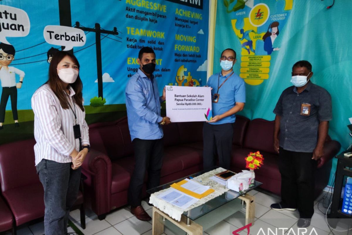 PLN UP3 Merauke  salurkan bantuankepada sekolah Alam Paradise