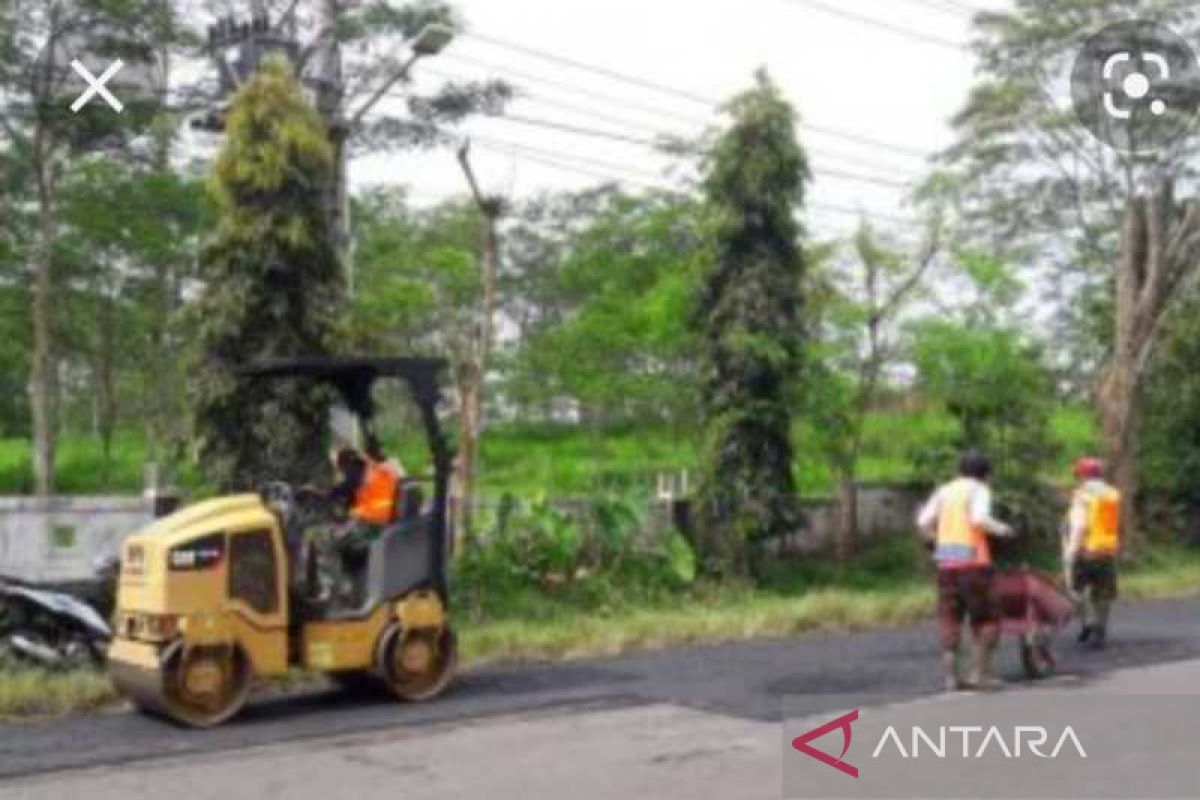 Pemkab Temanggung perbaiki jalur alternatif mudik Lebaran