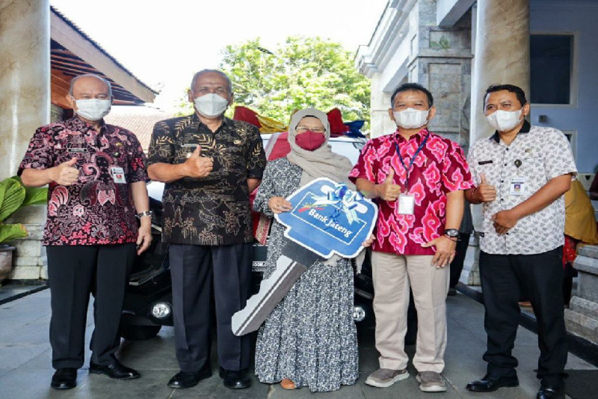 Pemenang Mobil Xpander dari Bank Jateng meninggal, hadiah diterima istri