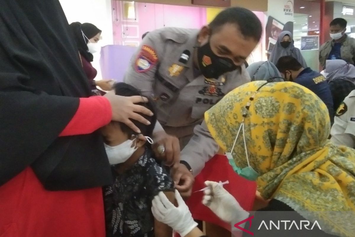 Di Kendari, vaksinasi COVID-19 mencakup 50 persen anak 6-11 tahun