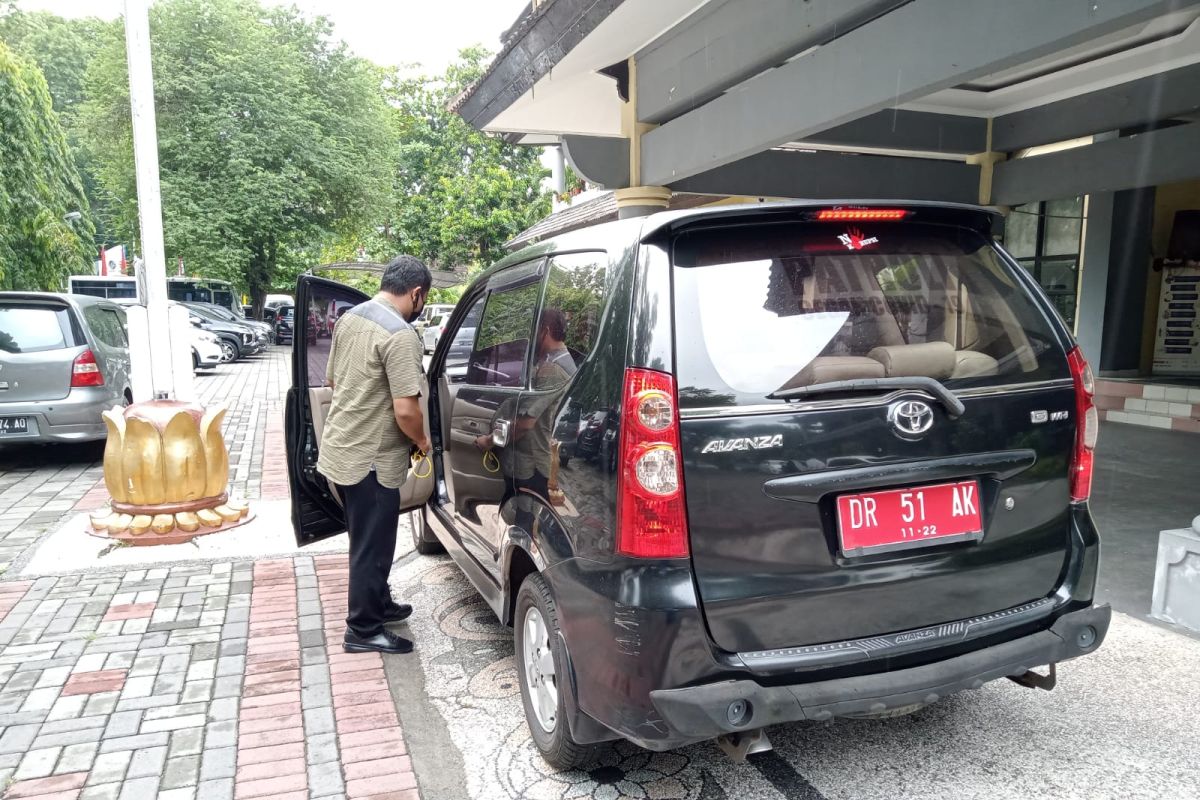 Pemkot Mataram mengkaji larangan penggunaan kendaraan dinas untuk mudik