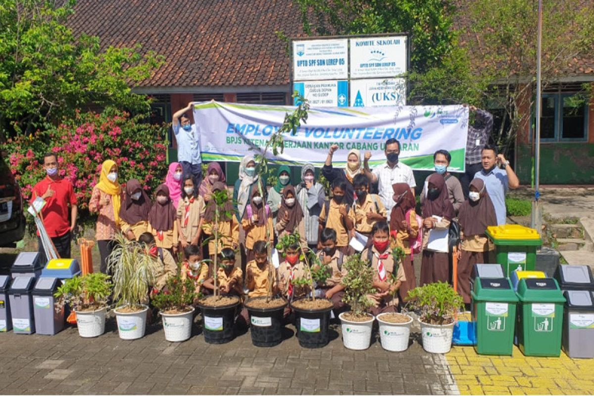 Safari Ramadhan, Insan BPJAMSOSTEK Ungaran gelar employee volunteering