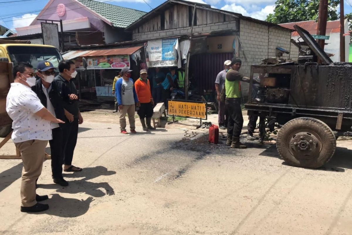 Pemkab Kotim alokasikan Rp3 miliar perbaiki jalan dalam kota